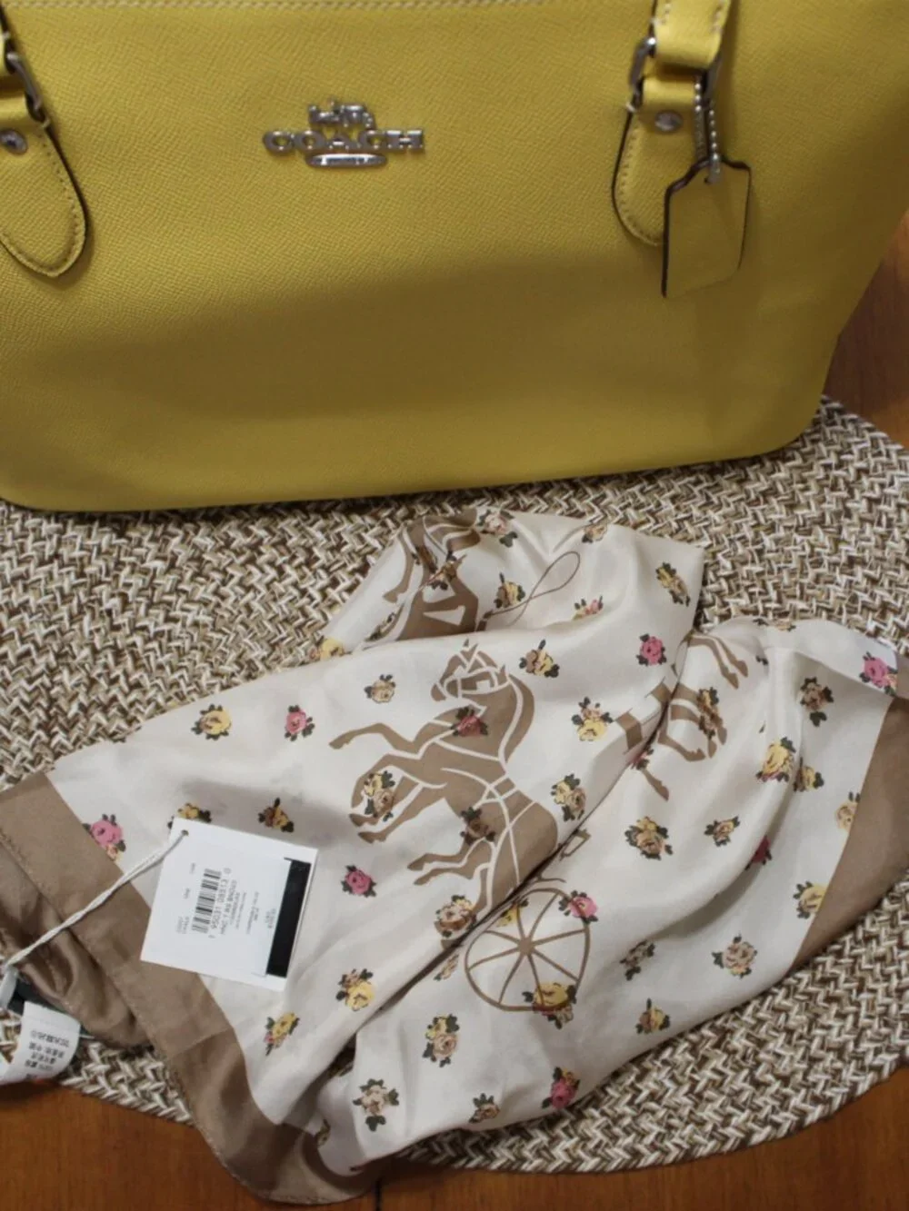 NWT COACH TOTE/PURSE, CONTINENTAL WALLET/COIN PURSE KEY FOB/ WALLET/SCARF SET! - Picture 12 of 16